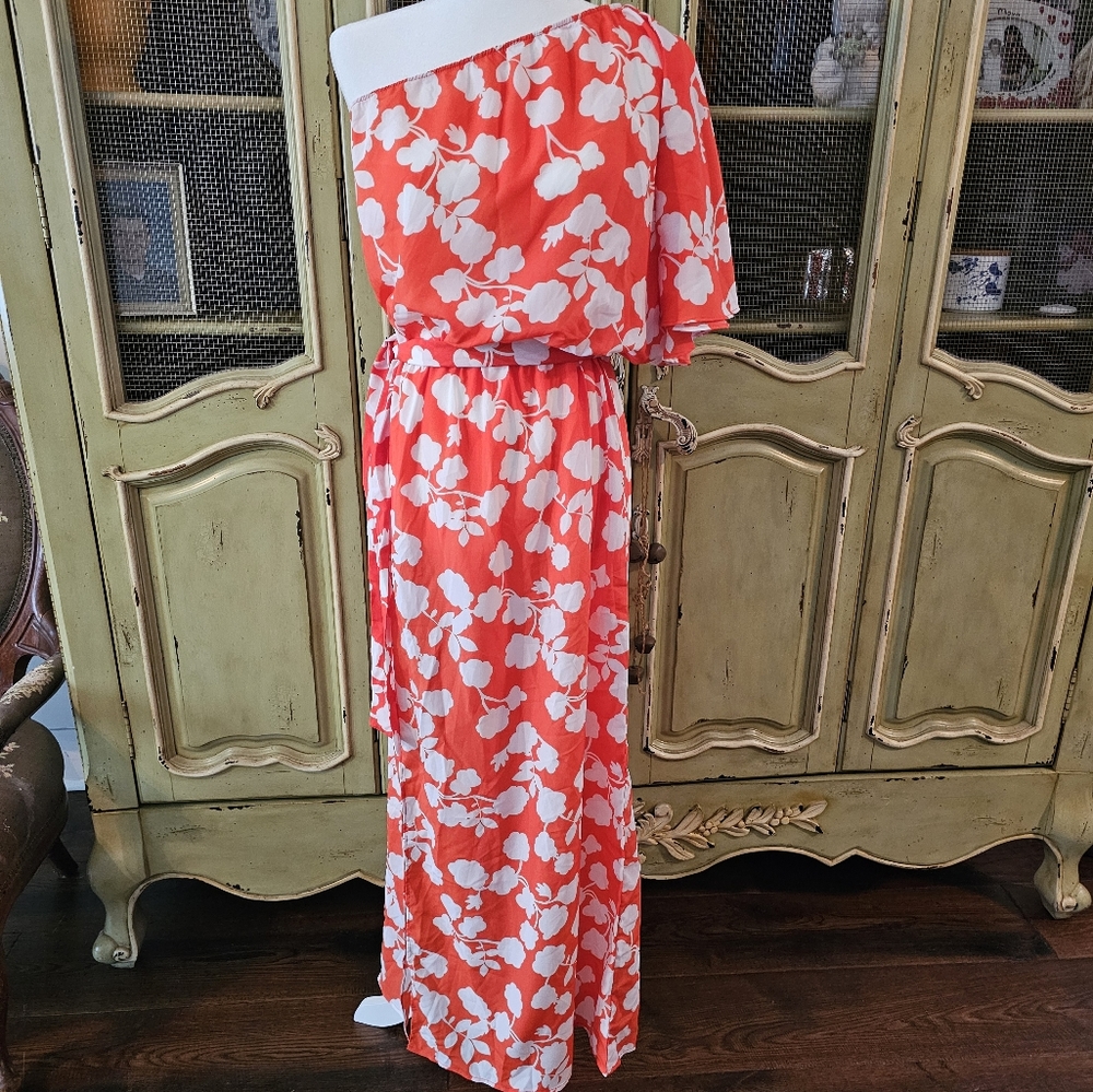 Mud Pie orange and white maxi dress size Small